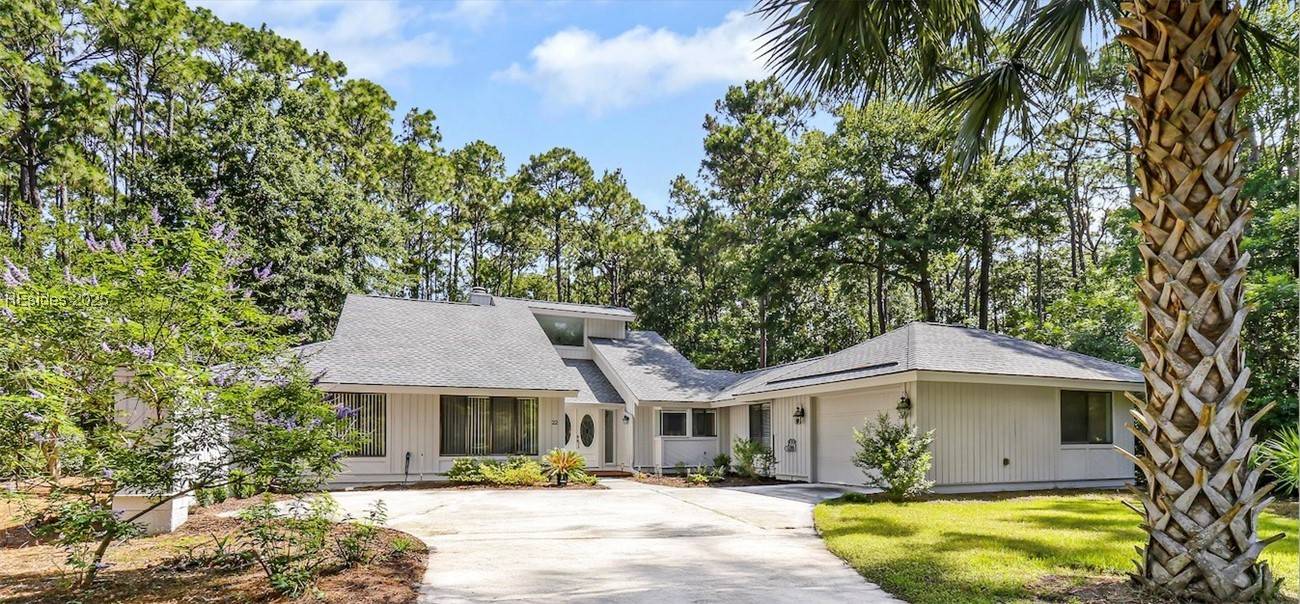 22 Headlands DR, Hilton Head Island, SC 29926