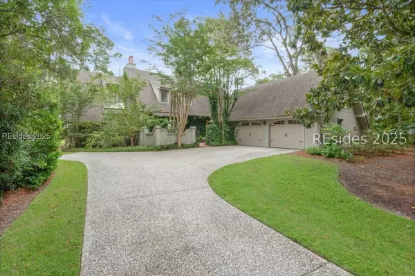24 China Cockle LN, Hilton Head Island, SC 29926