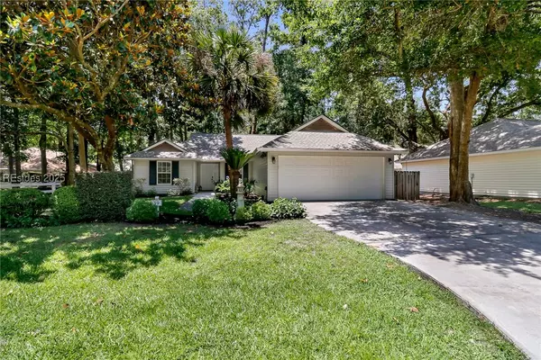39 Monticello Dr, Hilton Head Island, SC 29926