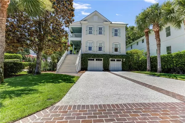 52 Crosswinds DR, Hilton Head Island, SC 29926