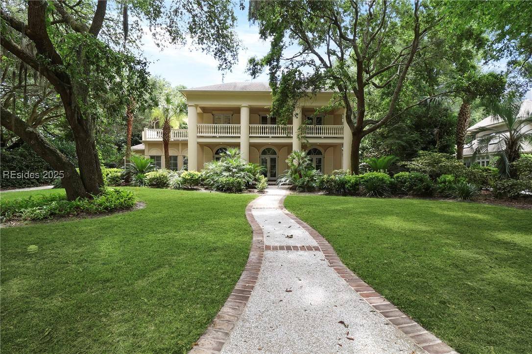 6 Drayton PL, Hilton Head Island, SC 29928