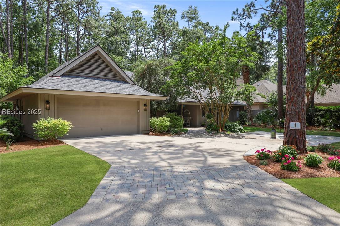 1 Twisted Oak CT, Hilton Head Island, SC 29926