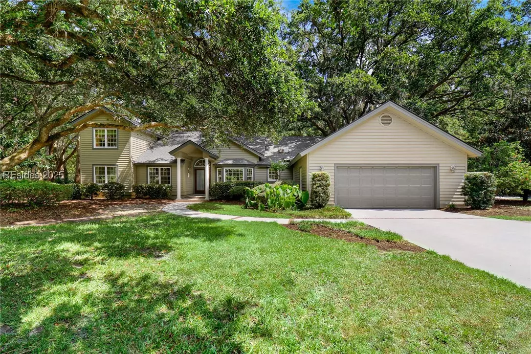 Hilton Head Island, SC 29928,17 Dahlgren LN