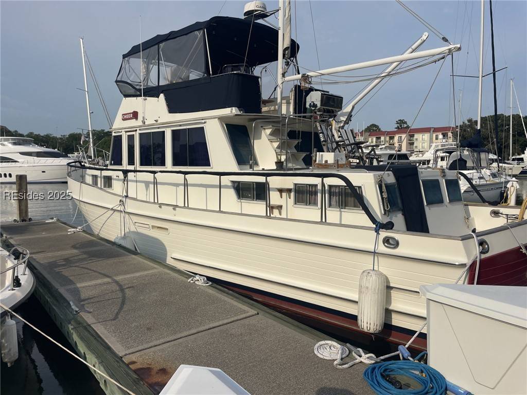 75 Harbour Town Yacht Basin, Hilton Head Island, SC 29928