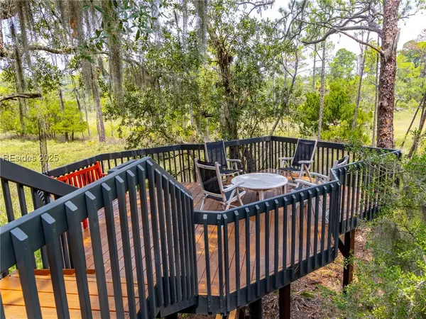 Hilton Head Island, SC 29928,2065 Deer Island RD