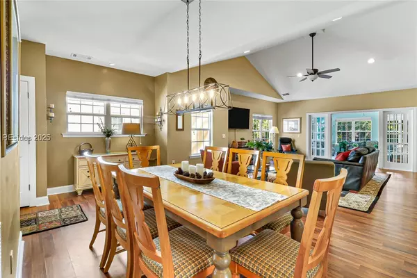 Hilton Head Island, SC 29928,1 Gloucester RD #E-2