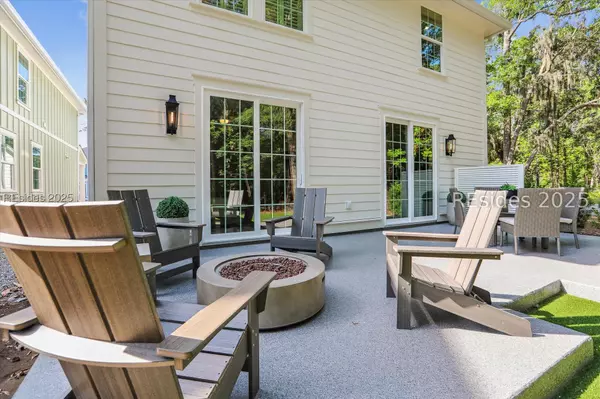 Hilton Head Island, SC 29926,229 Halyard DR