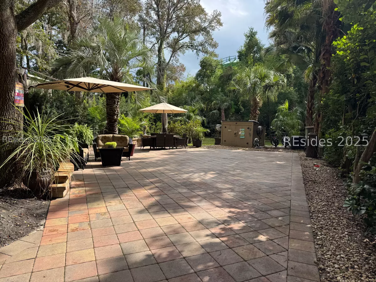 Hilton Head Island, SC 29928,133 Arrow Rd #281