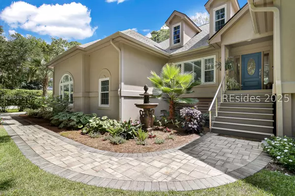 Hilton Head Island, SC 29928,3 Claire DR