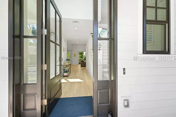 Hilton Head Island, SC 29928,16 Cartgate DR