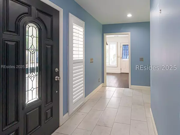 Hilton Head Island, SC 29926,8 Chickadee RD