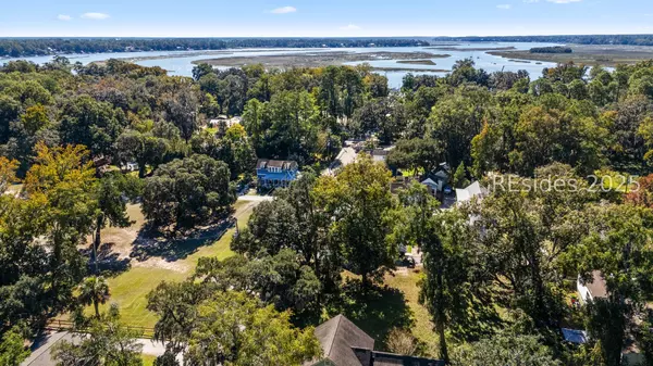 Bluffton, SC 29910,42 Wharf ST