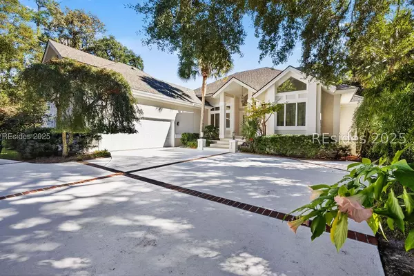 5 Leamington PL, Hilton Head Island, SC 29928