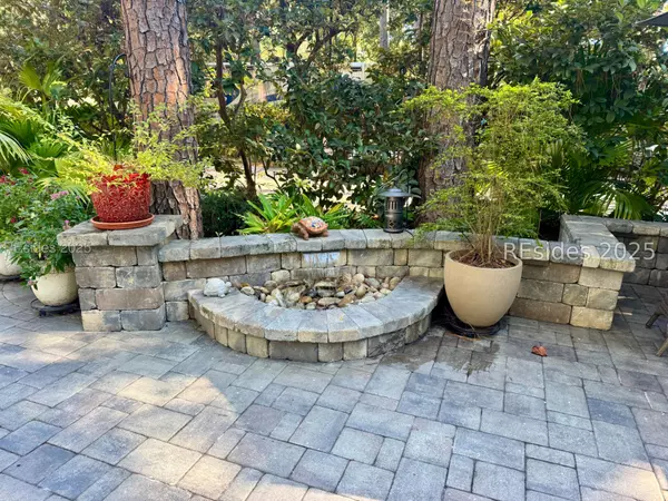 Hilton Head Island, SC 29928,133 Arrow RD ## 53