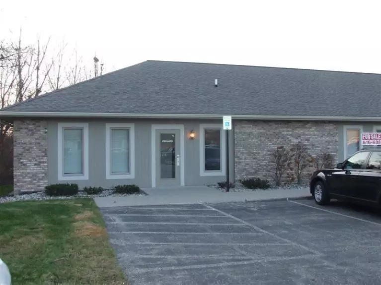 Grand Haven, MI 49417,921 Beechtree