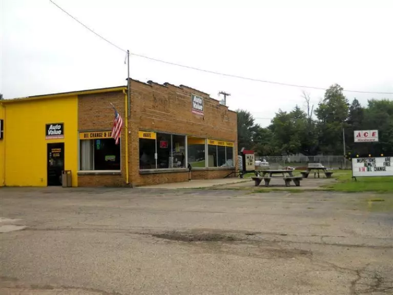 Paw Paw, MI 49079,1050 E Michigan Avenue