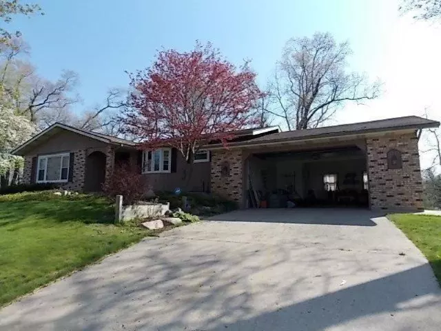 6100 Staple Road, Twin Lake, MI 49457