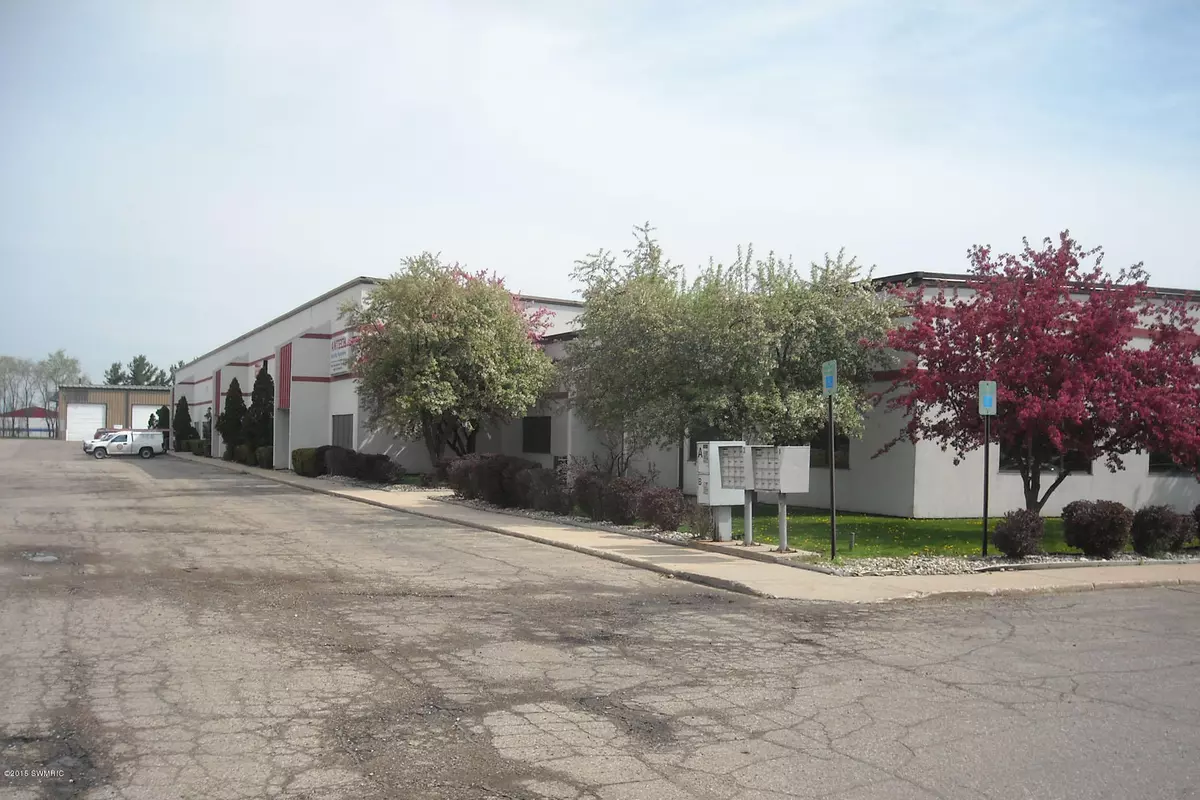 Kalamazoo, MI 49048,5111-5121 E ML Avenue #B-40