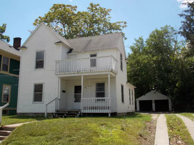 824 Alexander SE Street, Grand Rapids, MI 49507