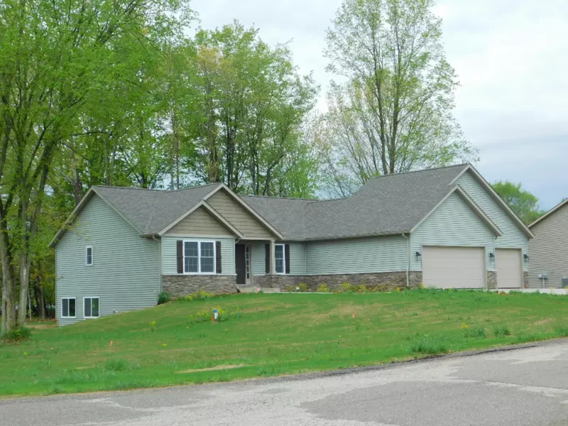 69914 Roy, Edwardsburg, MI 49112
