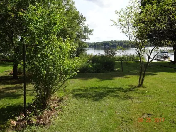 Newaygo, MI 49337,5520 Maple Street