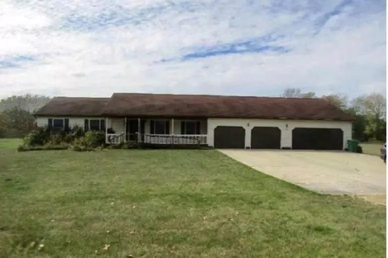 58098 Kerr Creek Road, Three Rivers, MI 49093