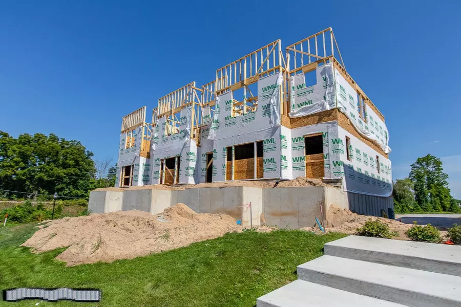 7267 School House SE Drive #Unit #2, Ada, MI 49301