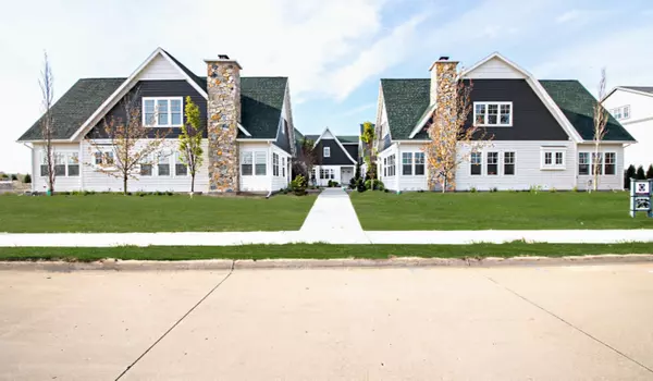 944 Whitwam Drive, St. Joseph, MI 49085