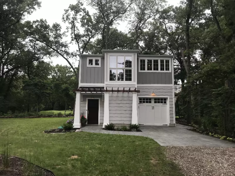 48305 Reitz Place Place, New Buffalo, MI 49117