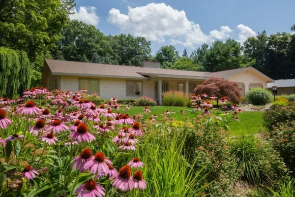 South Haven, MI 49090,726 North Shore Drive