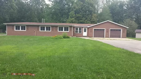 29801 41st Street, Paw Paw, MI 49079