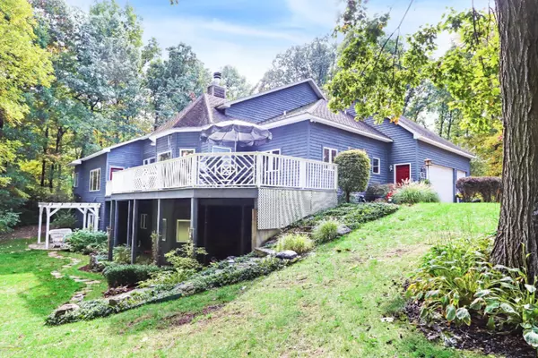 Rockford, MI 49341,7180 FOX MEADOW NE Drive