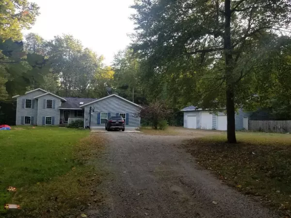 5181 W Michilinda Road, Whitehall, MI 49461