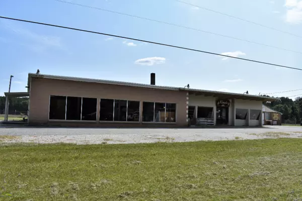 Baldwin, MI 49304,8222 S M-37