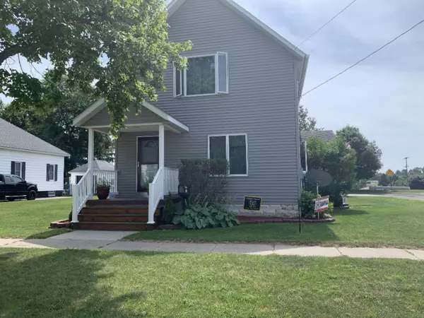 275 8th Street, Manistee, MI 49660