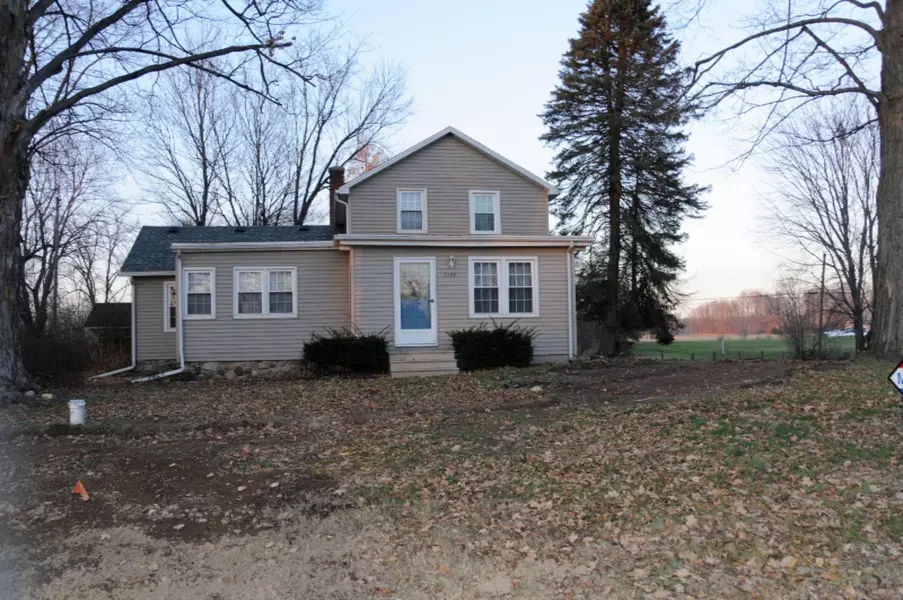 7369 Deans Hill Road, Berrien Center, MI 49102