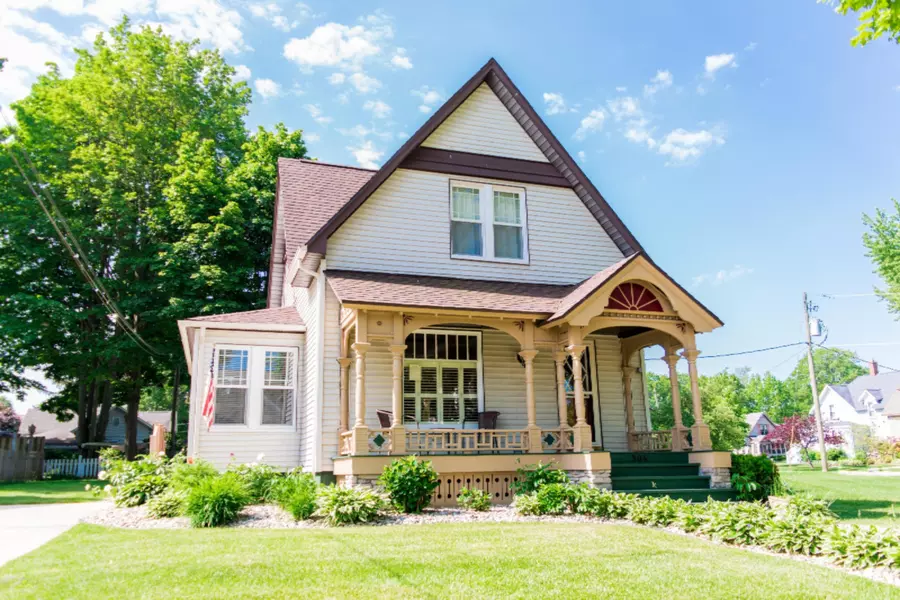 306 Erie Street, South Haven, MI 49090