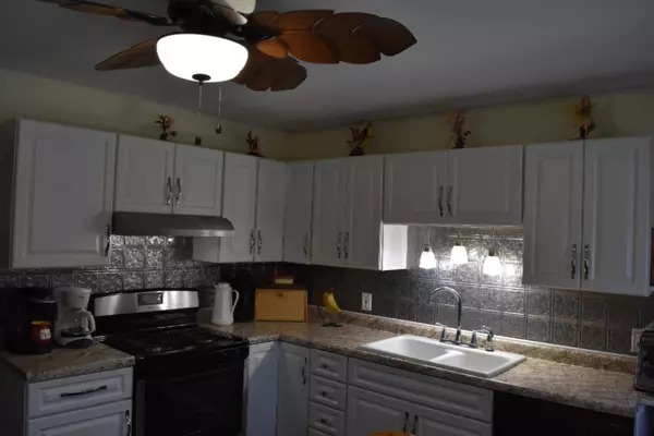 South Haven, MI 49090,746 Hiways Avenue