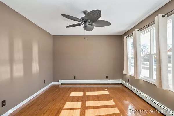 Muskegon Heights, MI 49444,560 E Hackley Avenue