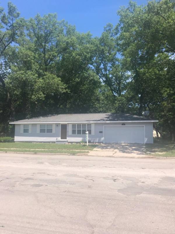 560 E Hackley Avenue, Muskegon Heights, MI 49444