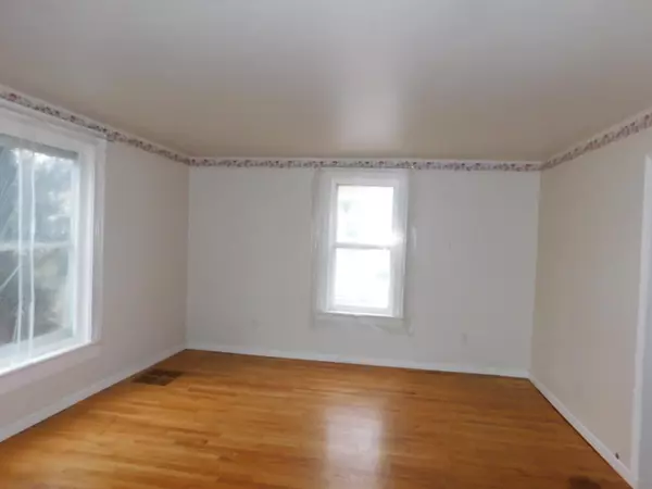 Quincy, MI 49082,76 E Jefferson Street