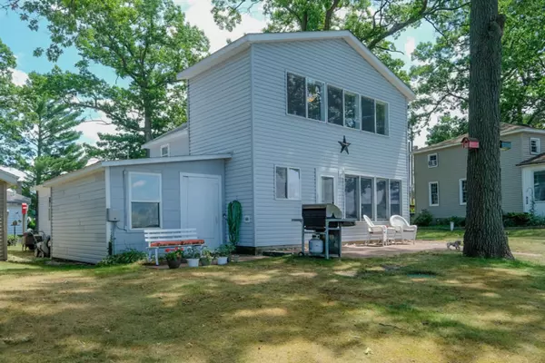 11032 E Shore Drive, Delton, MI 49046