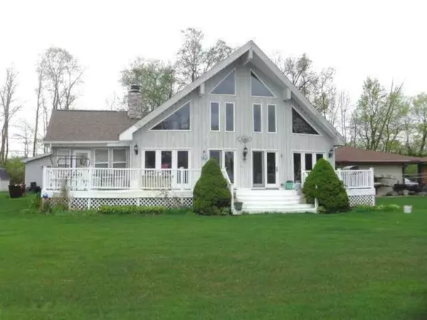 62229 Lagoon Drive, Cassopolis, MI 49031