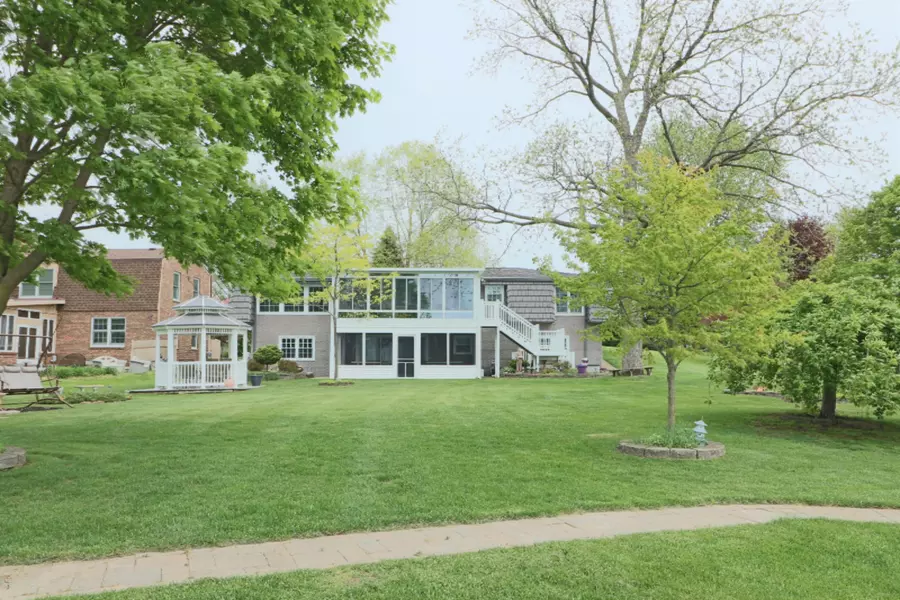 46253 Lakeview Drive, Decatur, MI 49045