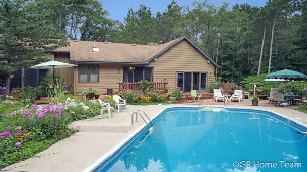 Ada, MI 49301,8130 Conservation NE Street