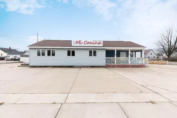 Grand Haven, MI 49417,103 S Beechtree Street
