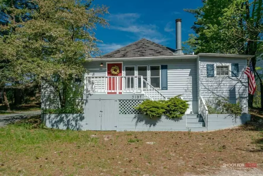 3197 N Lakeshore Drive, Mears, MI 49436