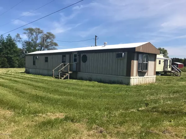 70981 CR 376, Covert, MI 49043