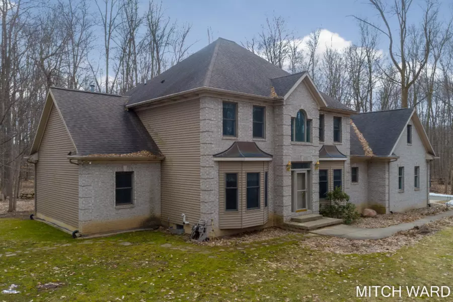 9640 Kalamazoo SE Avenue, Caledonia, MI 49316