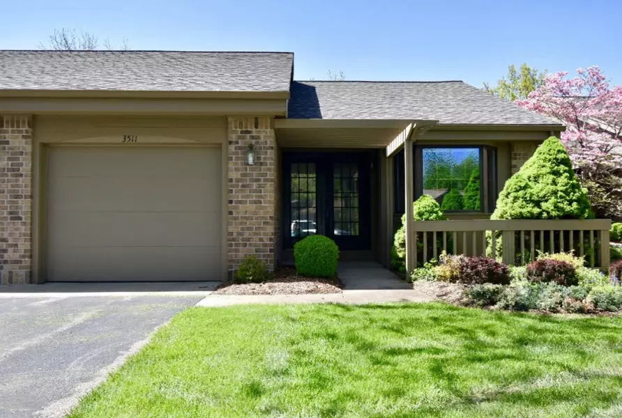 3511 Eagle Bluff NE Drive #113, Grand Rapids, MI 49525